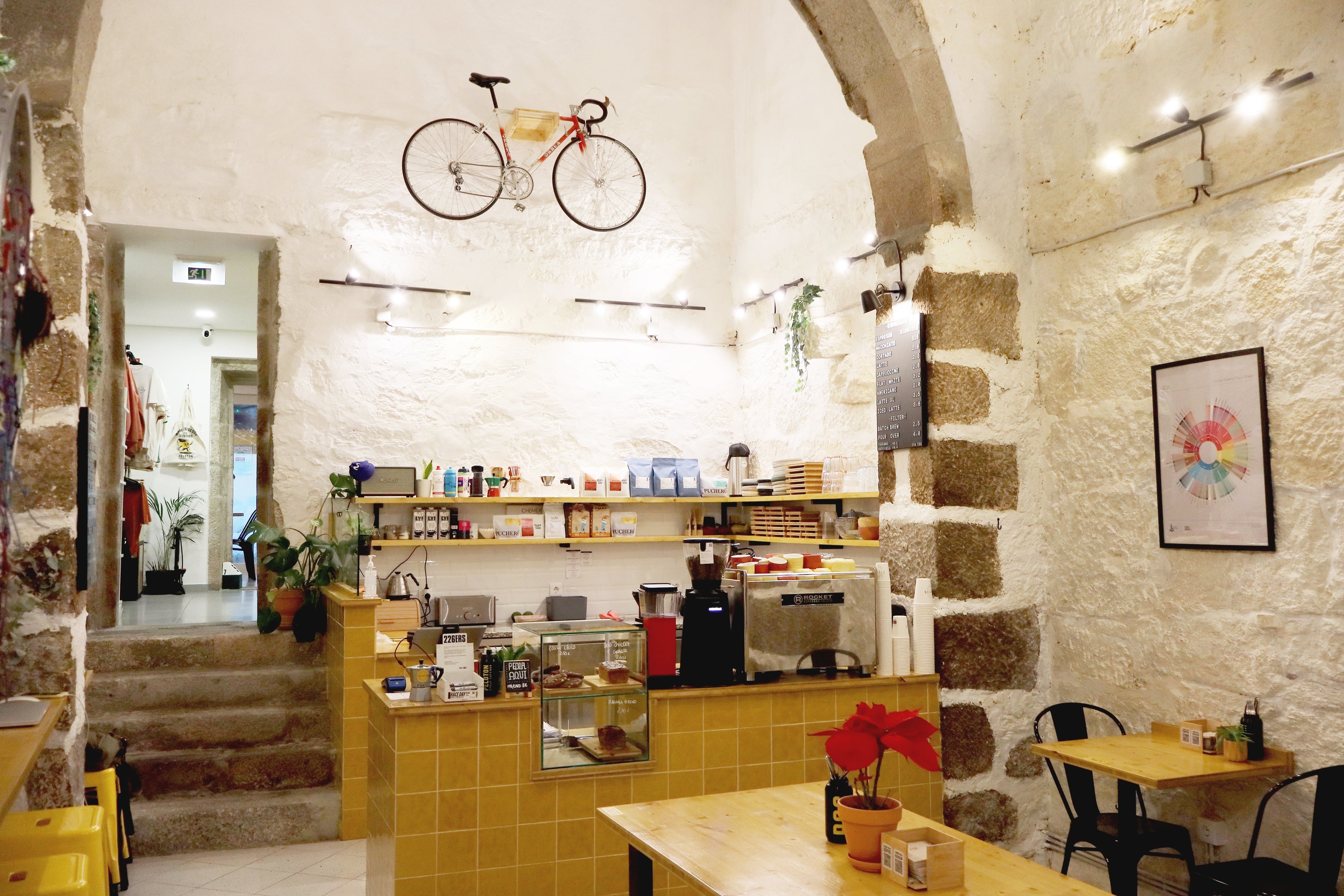 Peloton Café inside